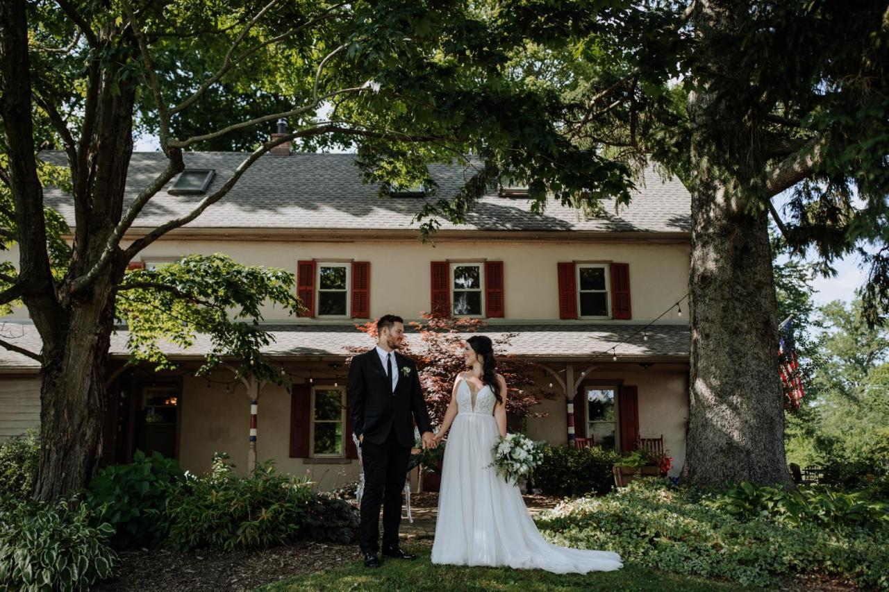 Galvanized America Inn & Art Gallery ดอยล์สทาวน์ ภายนอก รูปภาพ